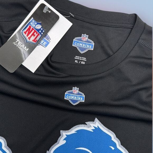 Detroit Lions Men's XL Black NFL COMBINE Performance T-Shirt - Picture 3 of 3